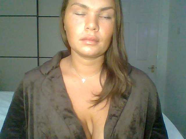 PrincessGem live cam on BongaCams