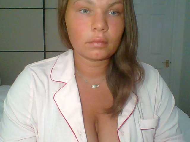 PrincessGem live cam on BongaCams