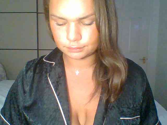 Modella: GEMMARMALADE