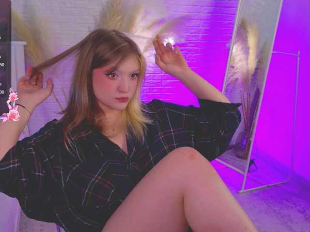 CrazyWine live cam on BongaCams