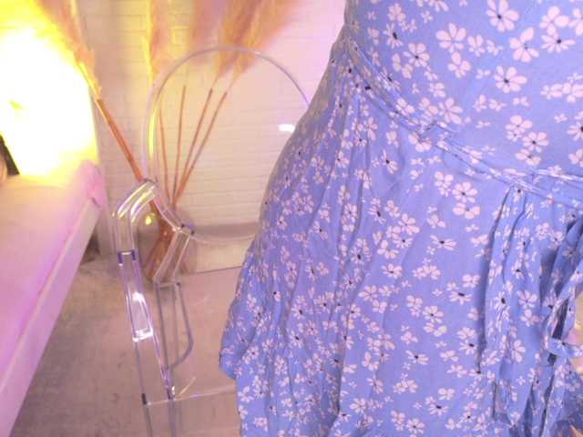 CrazyWine live cam on BongaCams