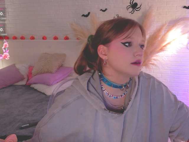 CrazyWine live cam on BongaCams