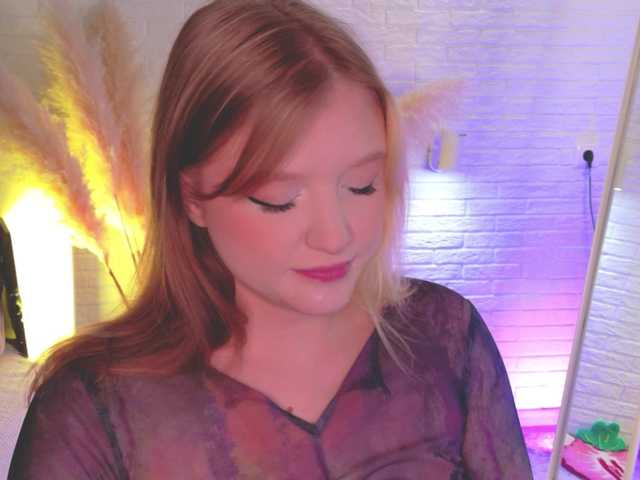 CrazyWine live webcam show