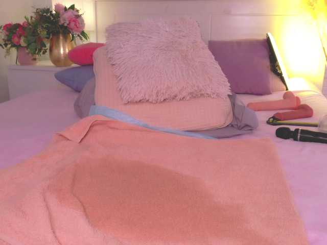 CrazyWine live cam on BongaCams