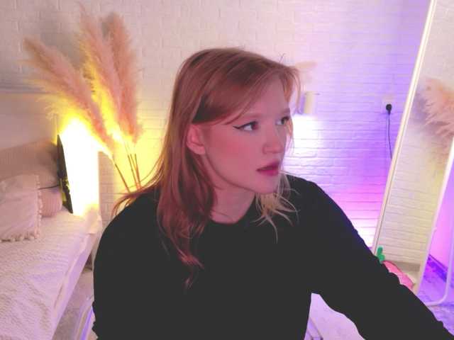 CrazyWine Nude Live Sex Shows