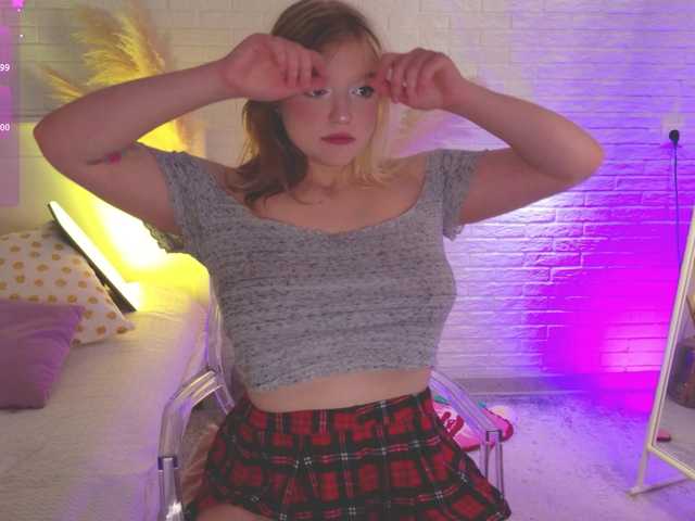 CrazyWine live cam on BongaCams