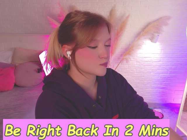 CrazyWine live cam on BongaCams