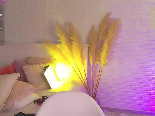 CrazyWine live cam on BongaCams