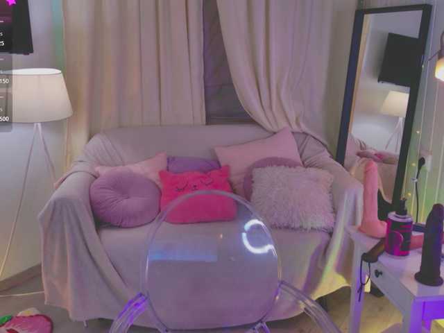 CrazyWine's BongaCams show and profile