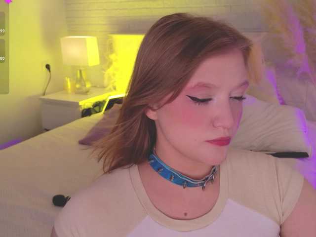 CrazyWine live cam on BongaCams