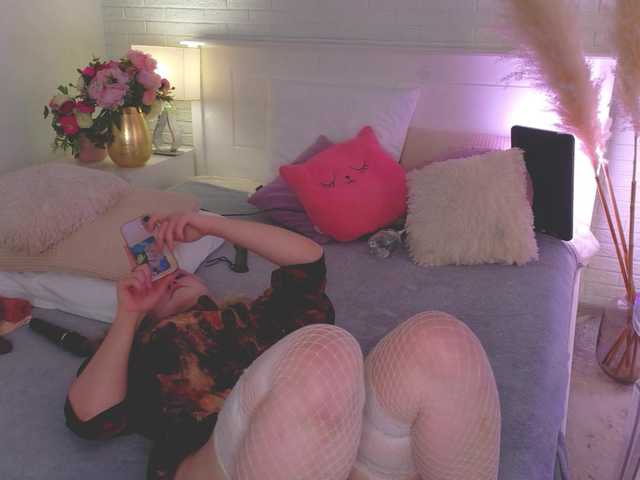 CrazyWine live cam on BongaCams