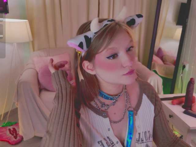 CrazyWine's BongaCams show and profile