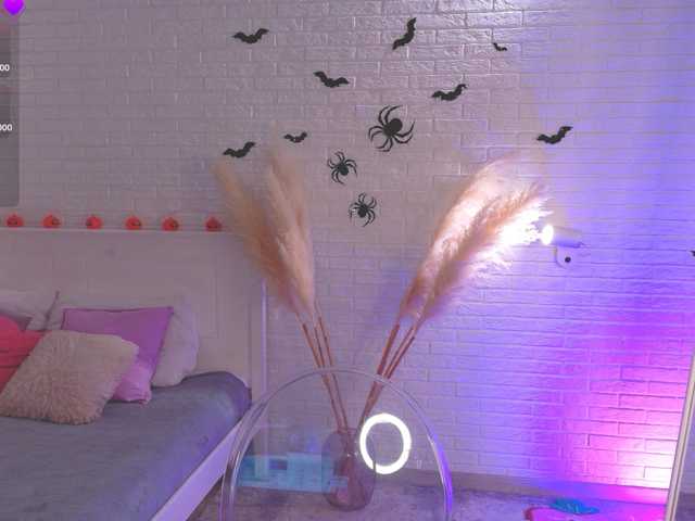 CrazyWine live cam on BongaCams