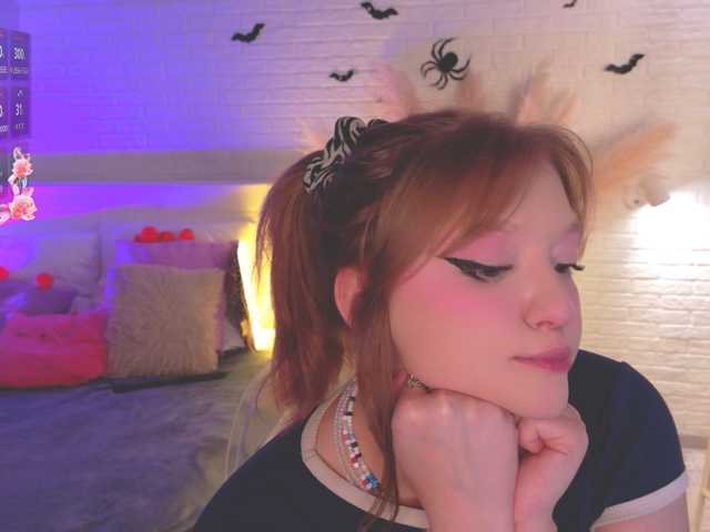 CrazyWine live cam on BongaCams