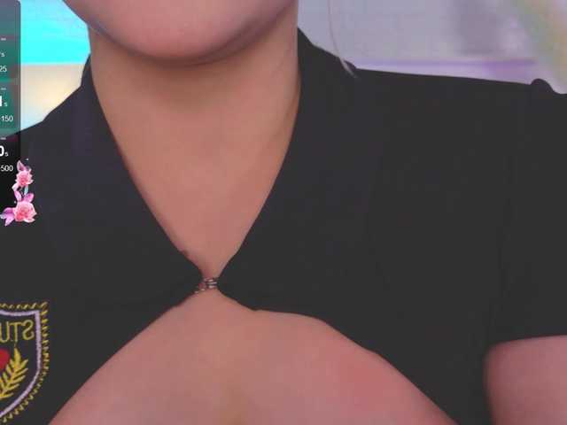 CrazyWine live cam on BongaCams