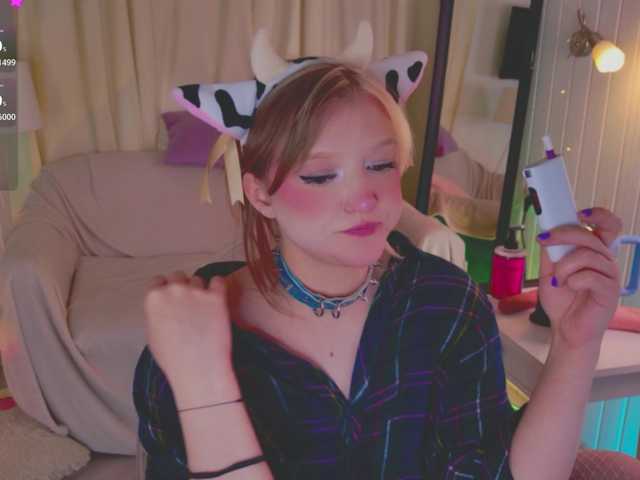 CrazyWine's BongaCams show and profile