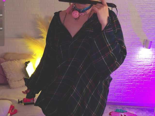 CrazyWine live cam on BongaCams