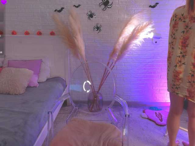 CrazyWine live cam on BongaCams