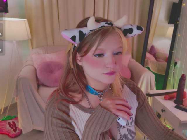 CrazyWine's BongaCams show and profile