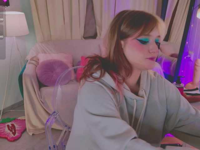 CrazyWine's BongaCams show and profile