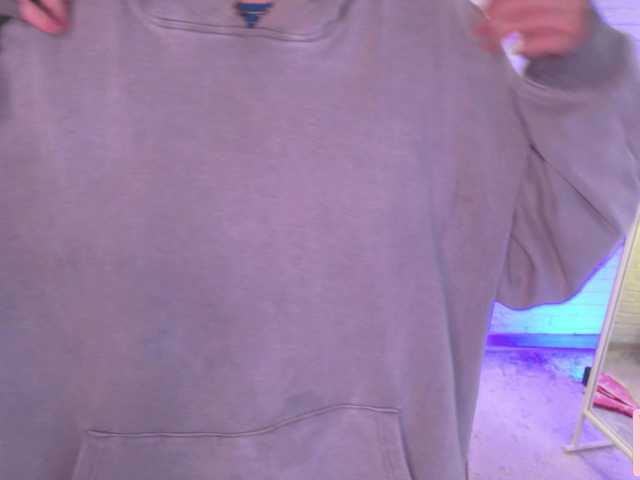 CrazyWine live webcam show