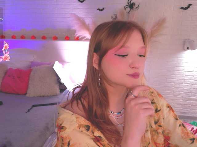 CrazyWine live cam on BongaCams