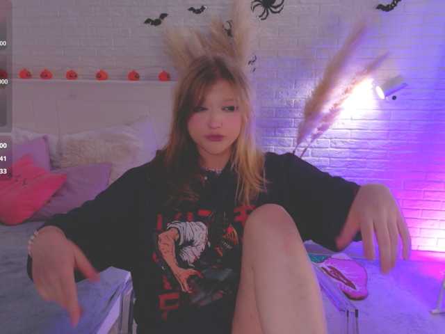 CrazyWine live cam on BongaCams
