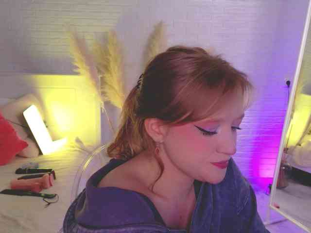 CrazyWine Sex Cam Show