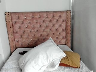 LauraHotties Porn Show