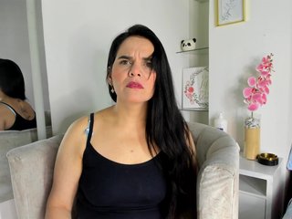 LauraHotties