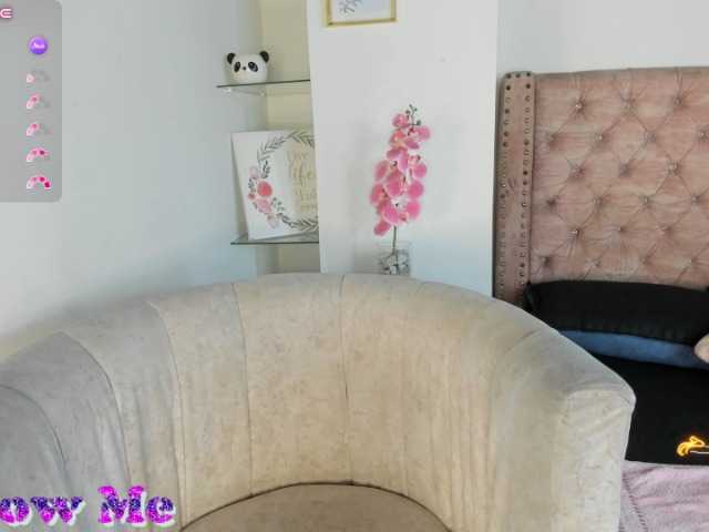 LauraHotties live cam on BongaCams