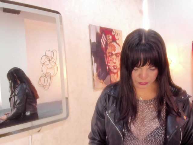 LauraHotties