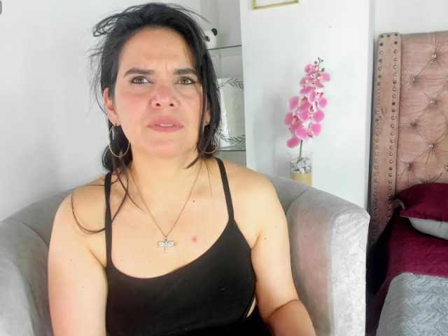 LauraHotties