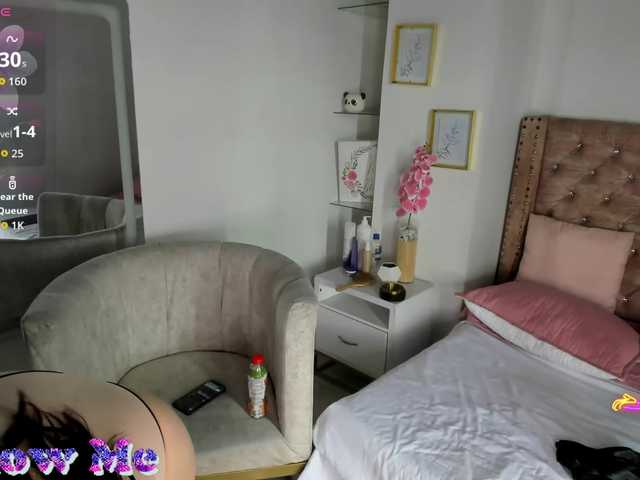LauraHotties live cam on BongaCams