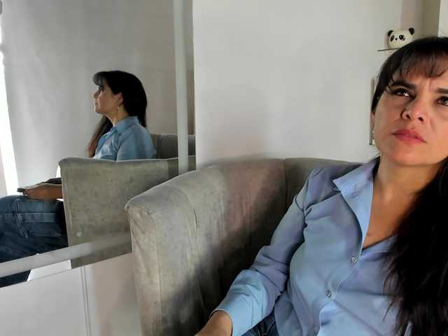 LauraHotties live cam on BongaCams