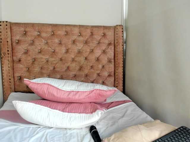 LauraHotties live cam on BongaCams
