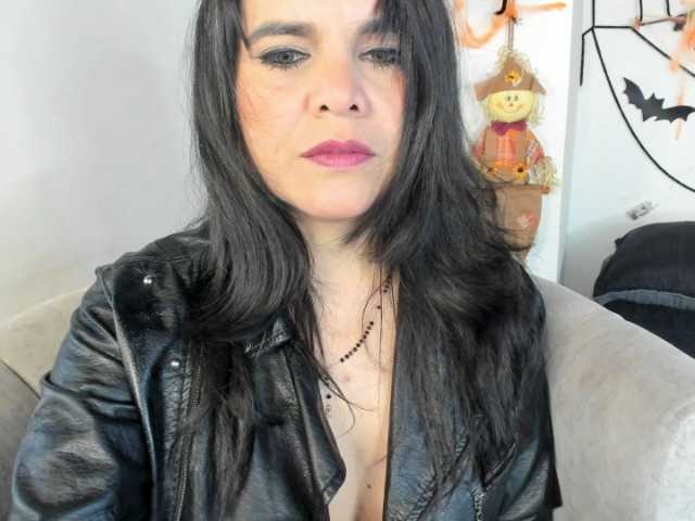 LauraHotties
