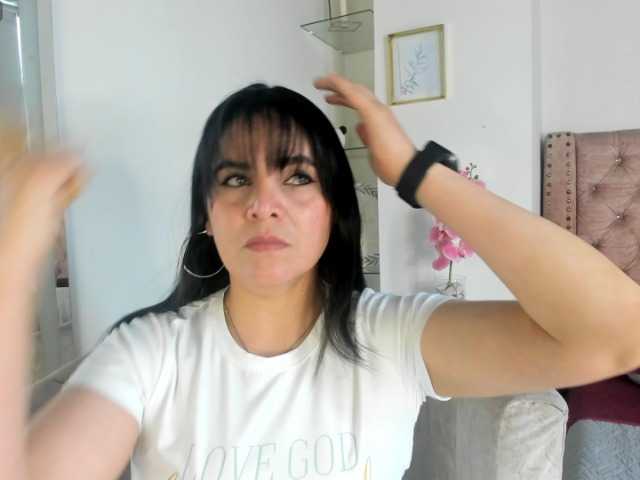 LauraHotties