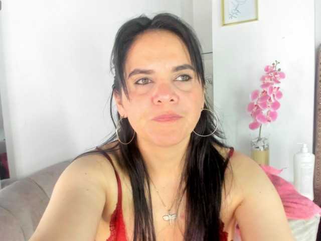 LauraHotties