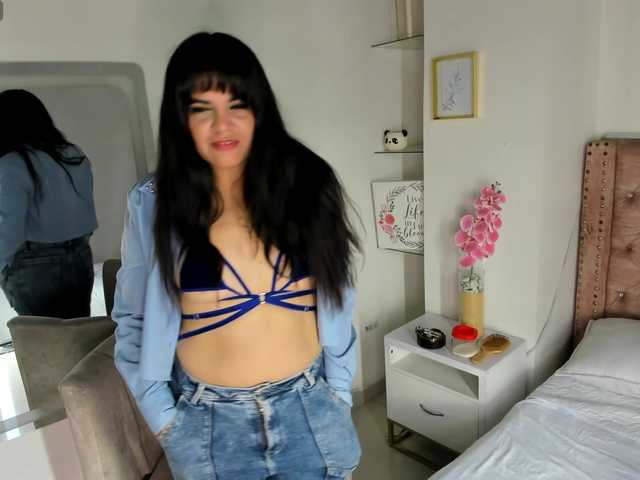 LauraHotties live cam on BongaCams