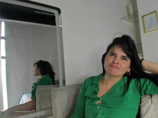 LauraHotties
