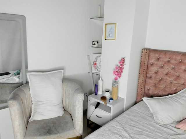 LauraHotties live cam on BongaCams