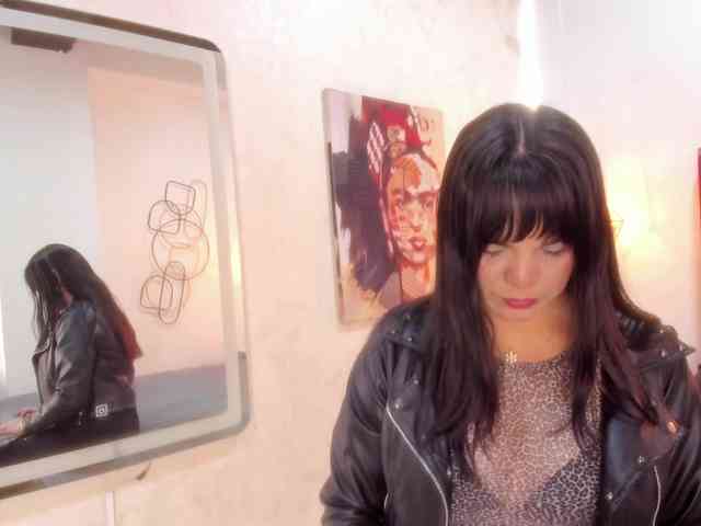 LauraHotties