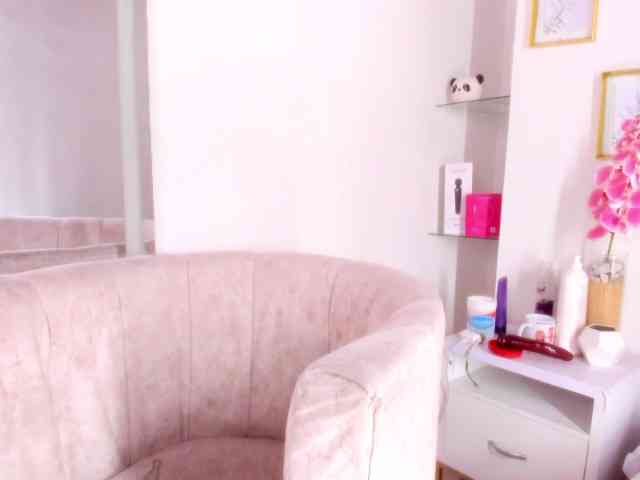 LauraHotties webcam