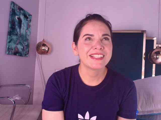 LauraHotties webcam