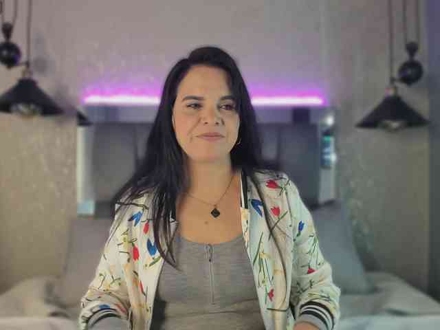 LauraHotties webcam