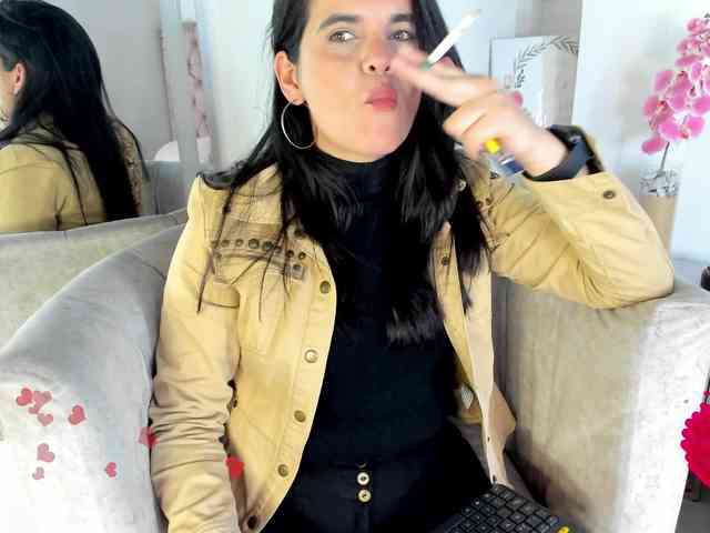 LauraHotties