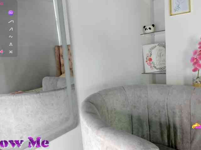 LauraHotties webcam