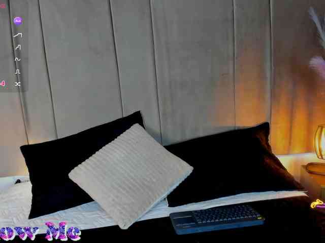 LauraHotties webcam