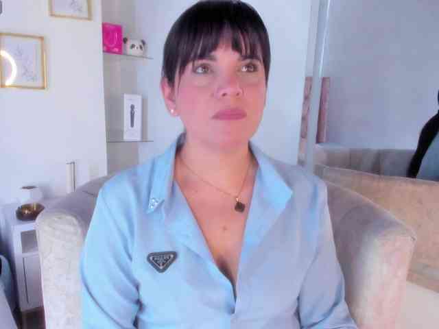 LauraHotties webcam